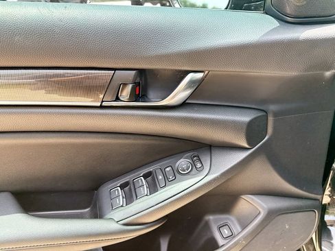 Used 2022 Honda Accord Sport Special Edition image 9