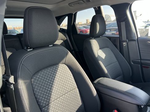 Used 2025 Ford Escape Active w/ Active Premium Tech Pack image 14