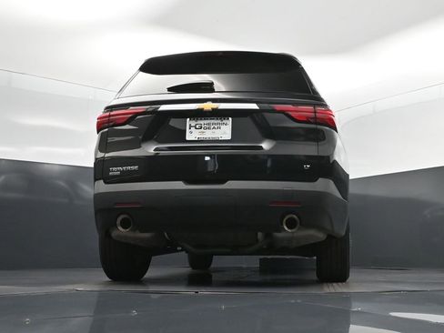 Used 2024 Chevrolet Traverse LT FWD image 42