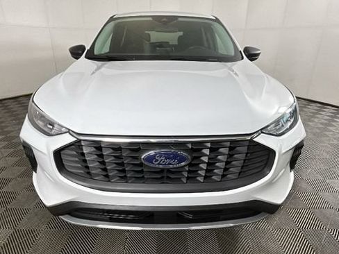Used 2023 Ford Escape Active w/ Cold Weather Package FWD image 7