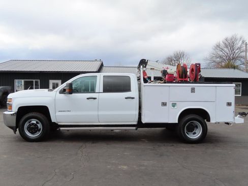 Used 2018 Chevrolet Silverado 3500 W/T w/ WT Convenience Package image 3