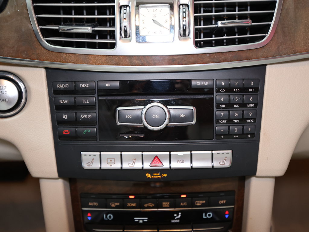 Used 2014 Mercedes-Benz E 350 Sedan image 20