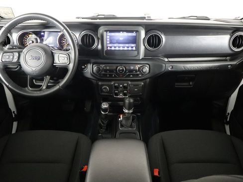Used 2022 Jeep Wrangler Unlimited Sport AWD/4WD image 13
