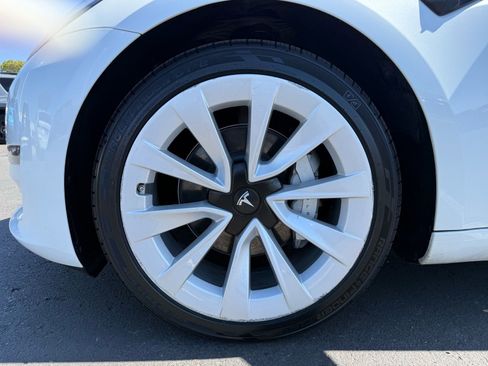 Used 2023 Tesla Model 3 Standard Range image 11