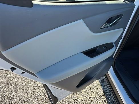 Used 2020 Chevrolet Blazer LT image 19