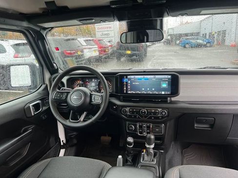 Used 2024 Jeep Wrangler Sport S image 10