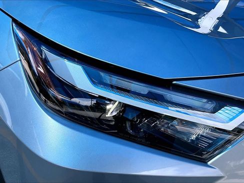 Used 2025 Toyota RAV4 XLE FWD image 28