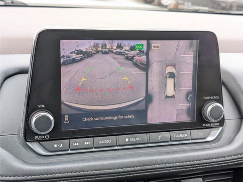 Used 2021 Nissan Rogue SV w/ Premium Package image 30