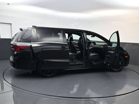 Used 2025 Honda Odyssey Sport-L image 30