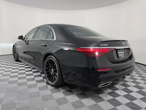 Used 2022 Mercedes-Benz S 580 4MATIC Sedan image 3
