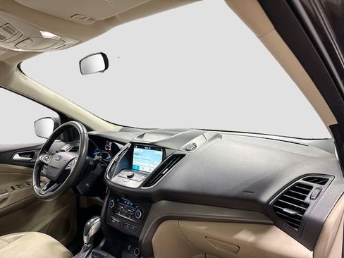 Used 2019 Ford Escape SEL image 30