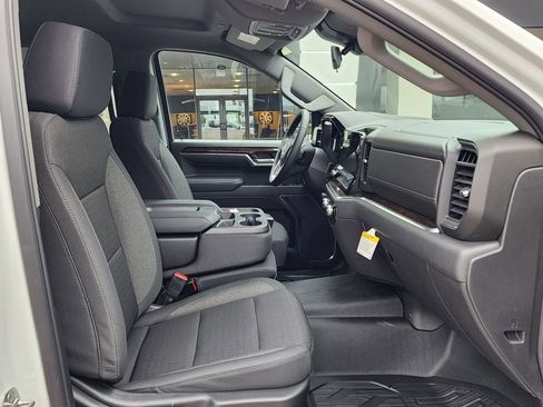 New 2026 GMC Sierra 1500 Elevation w/ LPO, Elevation Black Package AWD/4WD image 37