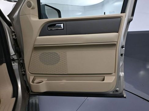 Used 2007 Ford Expedition XLT image 41