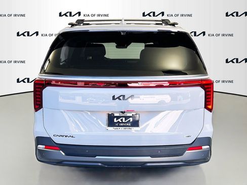 New 2026 Kia Carnival SX Prestige FWD image 6