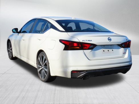 Used 2020 Nissan Altima 2.0 SR image 5