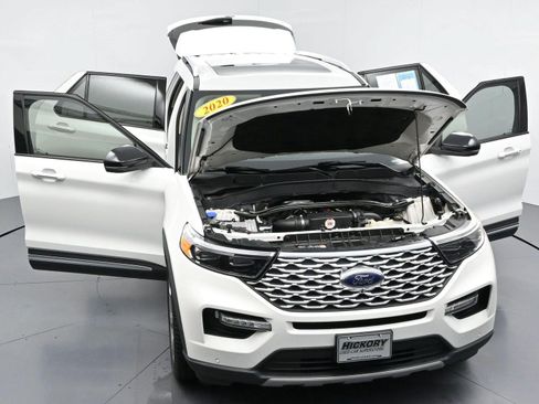 Used 2020 Ford Explorer Platinum w/ Premium Technology Package AWD/4WD image 50