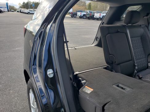 Used 2022 Chevrolet Equinox LT w/ Driver Convenience Package FWD image 34