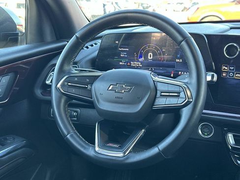 Used 2024 Chevrolet Traverse Z71 image 15