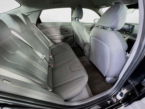 Certified 2025 Hyundai Elantra Sport FWD image 25