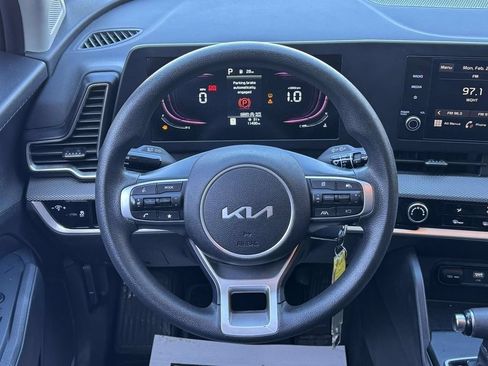 Used 2024 Kia Sportage LX AWD/4WD image 14