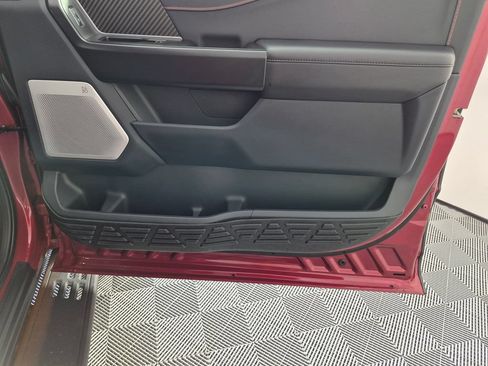 Used 2025 Ford F150 Raptor AWD/4WD image 36