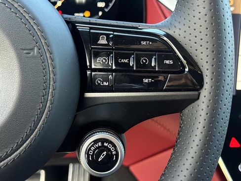 New 2026 Maserati Grecale Modena image 9