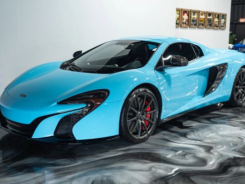 Used 2016 McLaren 650S Spider image 16