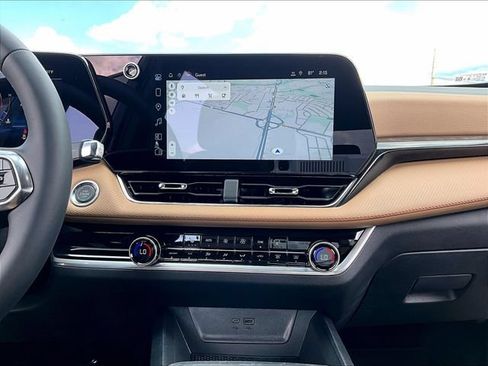 New 2027 Chevrolet Equinox ACTIV FWD image 12