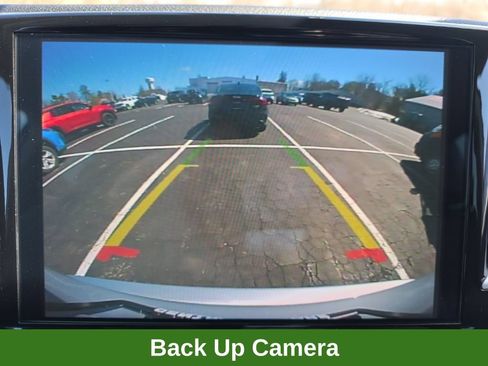Used 2024 Chrysler Pacifica Touring-L FWD image 34