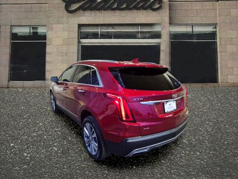 Certified 2024 Cadillac XT5 Premium Luxury AWD/4WD image 3