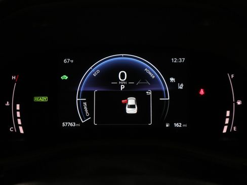 Used 2025 Toyota Camry LE FWD image 18