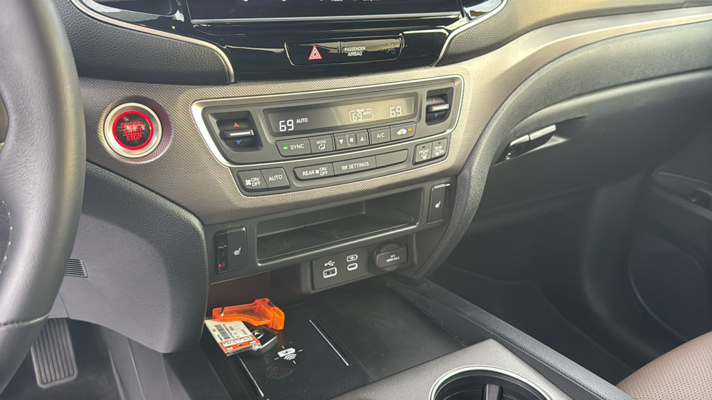 Certified 2025 Honda Ridgeline RTL image 21
