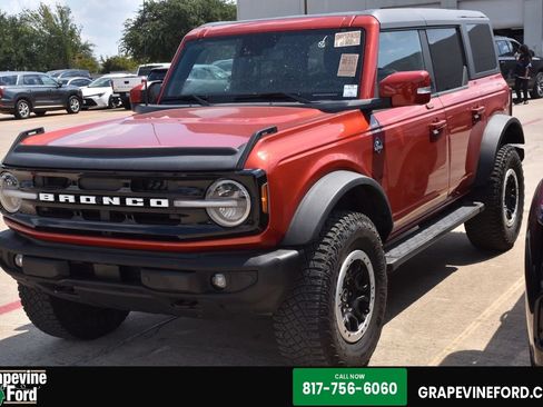 Certified 2023 Ford Bronco Outer Banks w/ Sasquatch Package AWD/4WD image 1