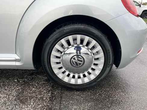 Used 2016 Volkswagen Beetle 1.8T S w/ Lighting Package image 24