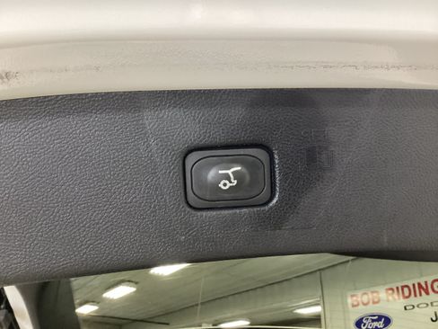 Used 2024 Ford Edge ST-Line AWD/4WD image 6