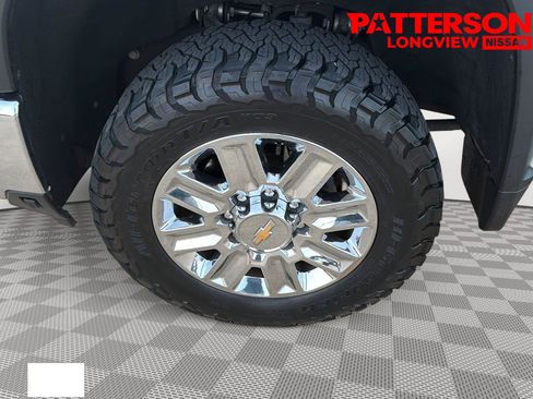 Used 2024 Chevrolet Silverado 2500 LT AWD/4WD image 20