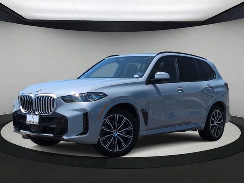 Used 2026 BMW X5 xDrive40i w/ M Sport Package AWD/4WD image 1