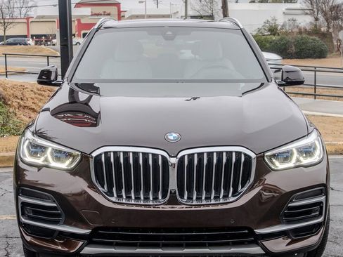 Used 2023 BMW X5 sDrive40i w/ Executive Package image 2