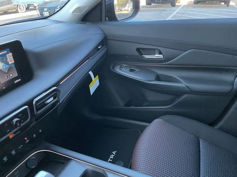 New 2026 Nissan Sentra SR image 34