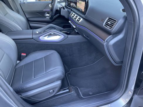 Certified 2025 Mercedes-Benz GLS 450 4MATIC image 51