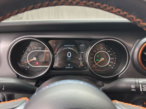 Used 2023 Jeep Gladiator Mojave w/ Cold Weather Group AWD/4WD image 10