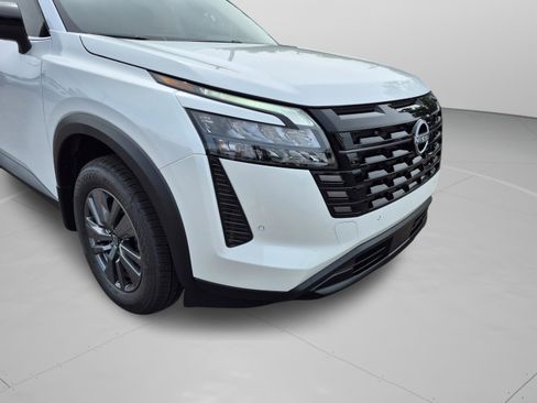 New 2026 Nissan Pathfinder SV w/ Cargo Package FWD image 36