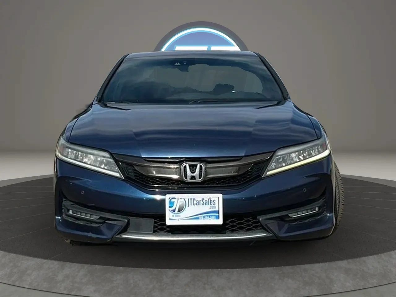 Used 2017 Honda Accord Touring image 8
