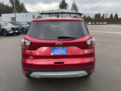 Used 2017 Ford Escape SE w/ Equipment Group 201A image 8