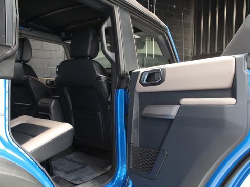 Used 2023 Ford Bronco Wildtrak AWD/4WD image 58