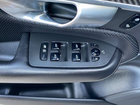 Used 2019 Volvo XC90 T5 R-Design w/ Protection Package Premier FWD image 19