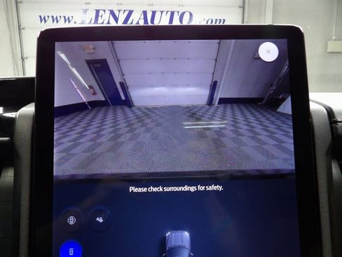 Used 2024 Ford Expedition Platinum image 15