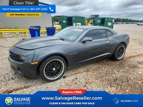 Used 2011 Chevrolet Camaro LS RWD image 1