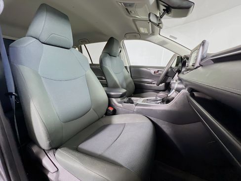 Certified 2021 Toyota RAV4 LE AWD/4WD image 23