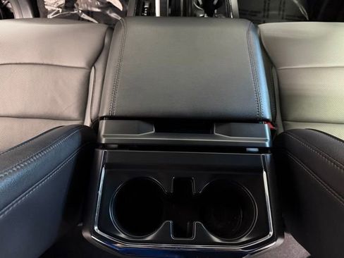 Used 2023 Ford F150 Lightning Lariat image 34